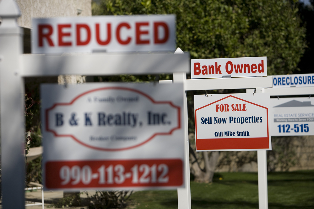 foreclosure sale signs