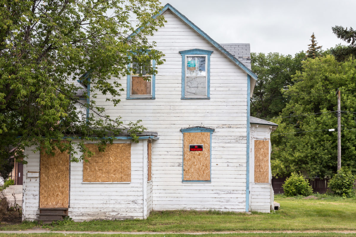 abandoned home in florida from a zombie foreclosure