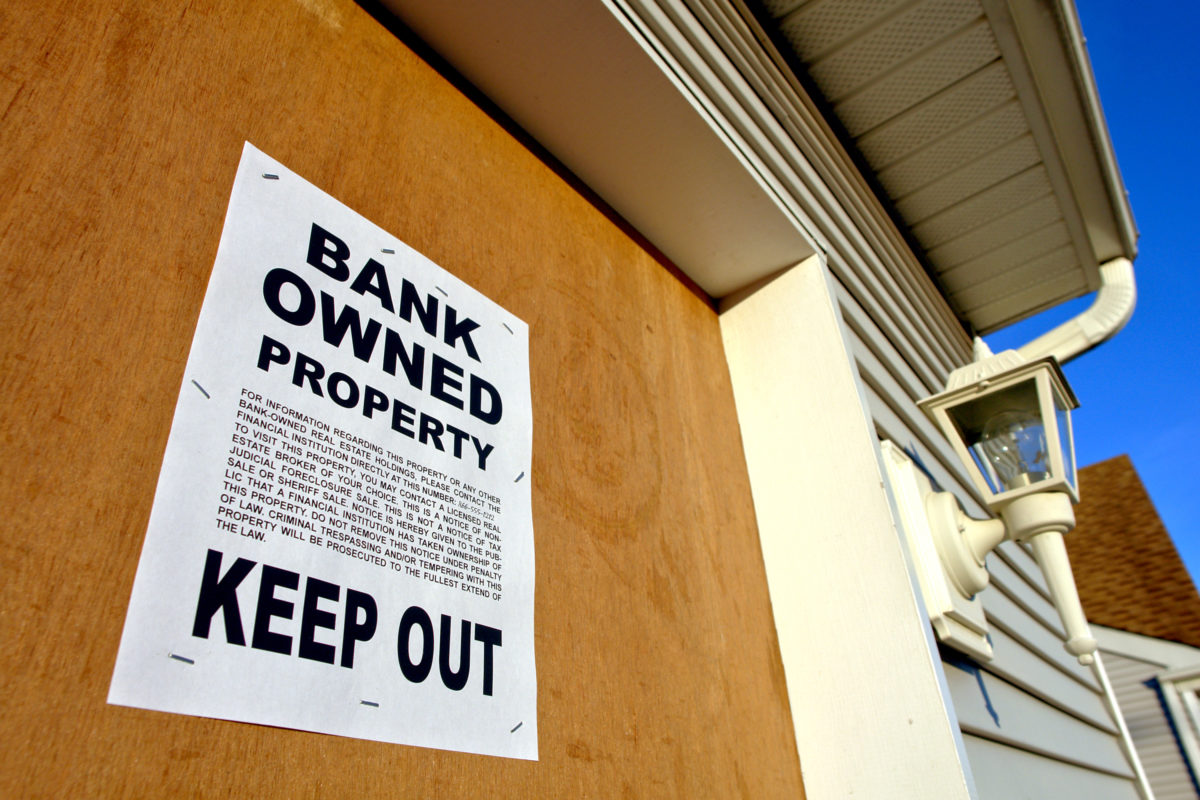 keep out notice posted on the door of a home in Florida