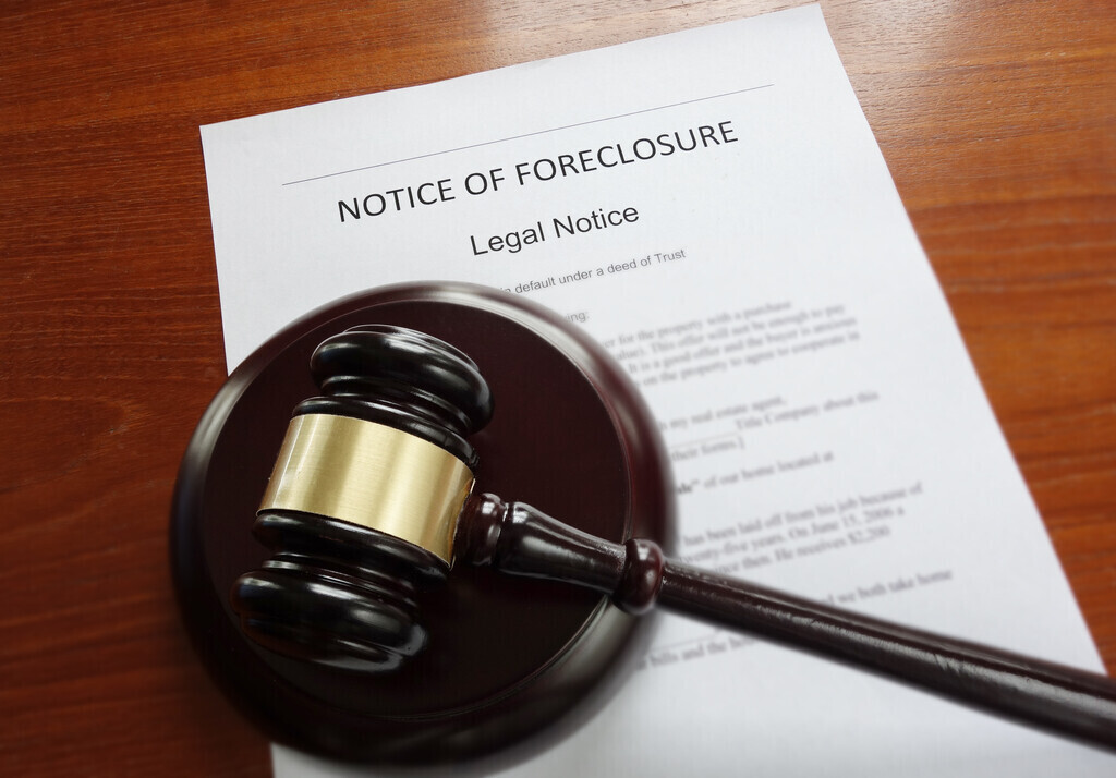 Notice of foreclosure document - legal notice